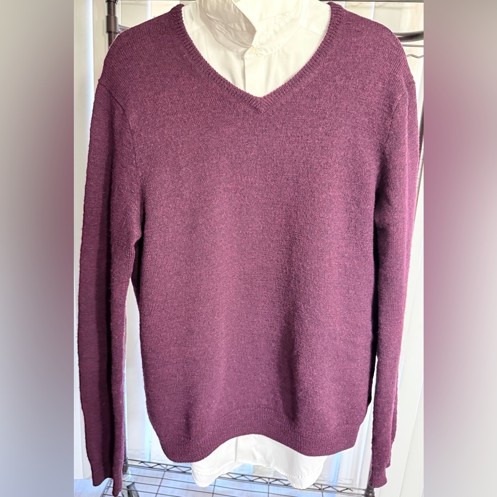 J. Crew Men's Large-Tall Maroon V-Neck Merino Sweater w/ Suede Elbow patches